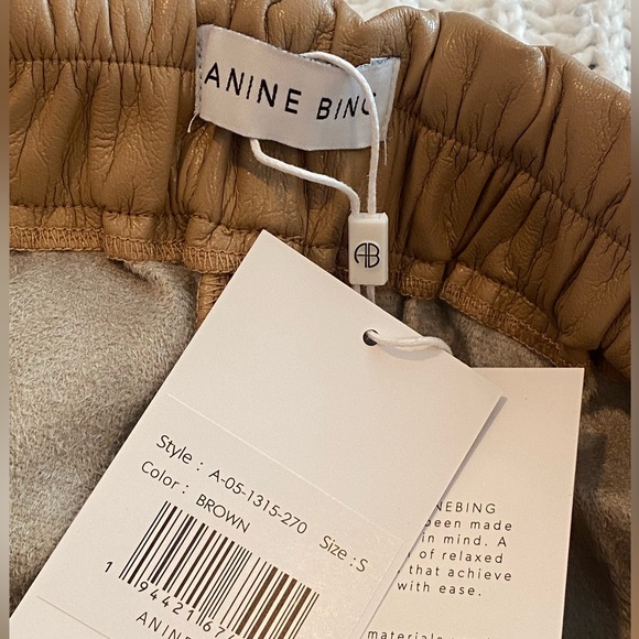 NWT! ANINE BING "Koa Faux-Leather Shorts" Size Small, retails $250 - Picture 10 of 11